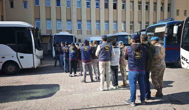 Diyarbakır'da Hakkında Kesinleşmiş Hapis Cezası Bulunan 162 Kişi Gözaltına Alındı