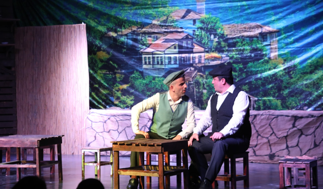 Dünya Tiyatrolar Günü, 'Komşu Köyün Delisi' ile Anıldı