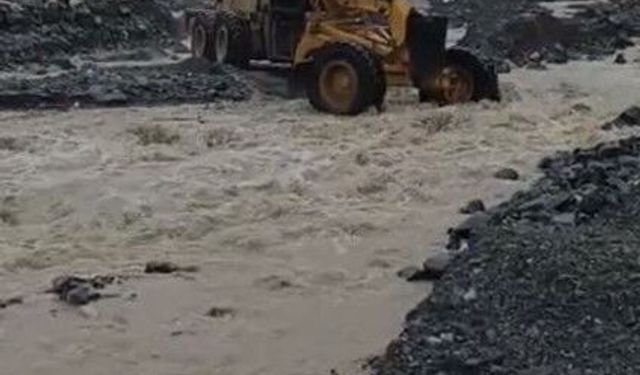 Elazığ'da Şiddetli Yağışlar Sonucu Sel Olayı