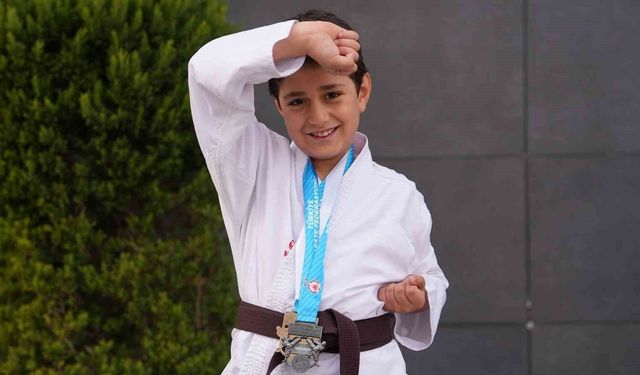 Erdem Koleji'nin Türkiye Karate Şampiyonası'ndaki Başarısı