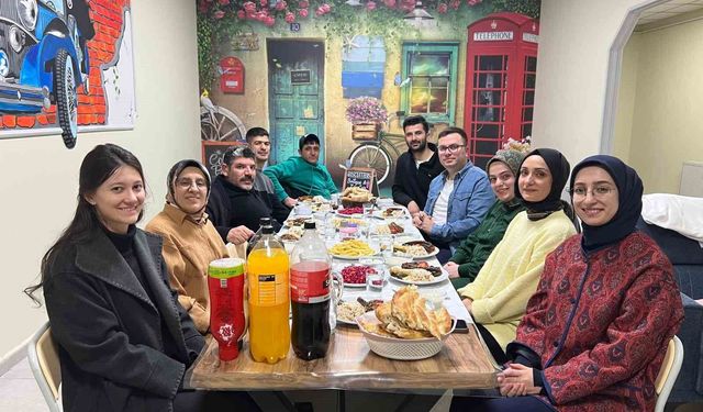 Erzurum'da özel bir iftar: Engelli vatandaşın rüyası gerçek oldu