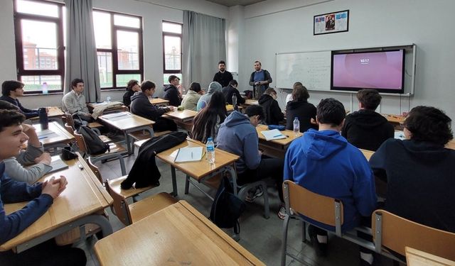 Eskişehir Bilim Olimpiyatları Akademisi'nde Eğitim Faaliyetleri Başladı