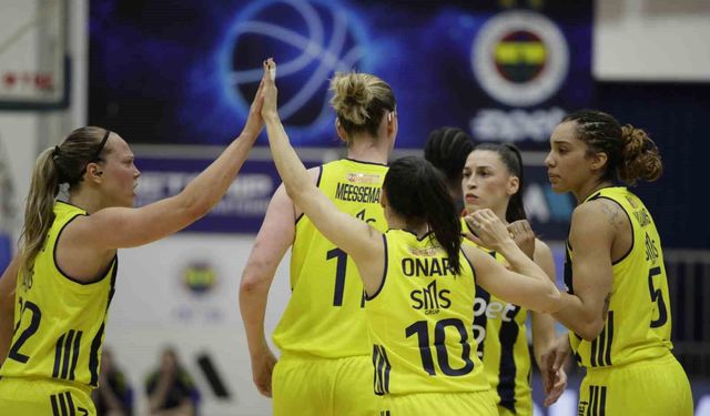 Fenerbahçe, Kadınlar Basketbol Süper Ligi yarı finalinde öne geçti