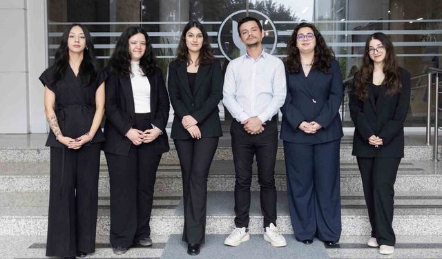 Genç Avukatlar Viyana'da Savunma Yapıyor