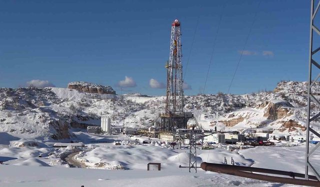 Hürmüz Boğazı'nın Kapatılması, Gabar Dağı'nı Stratejik Bir Merkez Haline Getirdi