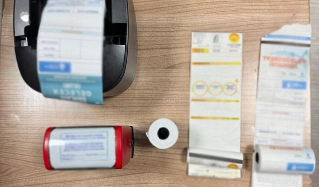 İstanbul'da yabancılar için sahte belgeler üreten şebeke yakalandı: 13 kişi gözaltında