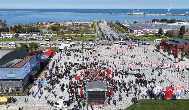 İstiklal Meydanı'nın Muhteşem Açılışı Gerçekleşti