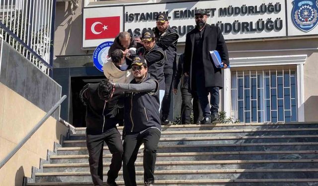 Kadıköy'de Evde Hırsızlık: Ev Sahibi ve Bakıcıyı Bağlayarak 1 Milyon TL Çaldılar, Şüpheli Havalimanında Yakalandı