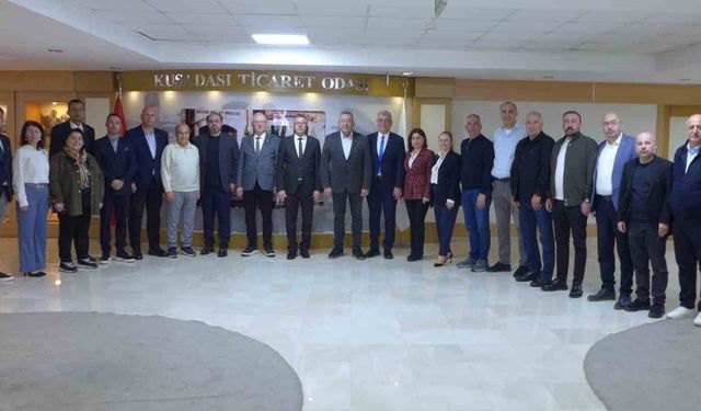 Kuşadası'nda İş Dünyası Temsilcileri Bir Araya Geldi