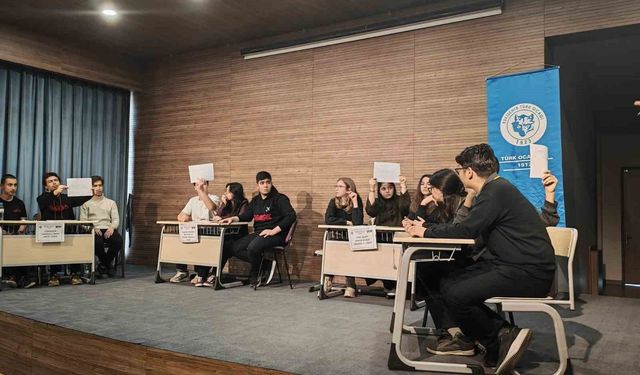 Liseler Arası 4. Milli Kültür Bilgi Yarışması Düzenlendi