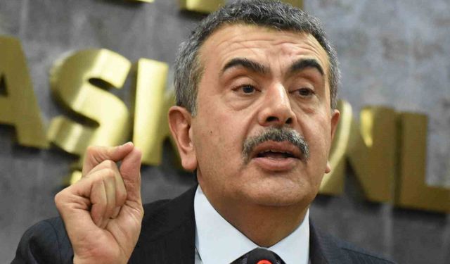 Milli Eğitim Bakanı Tekin: 'CHP'deki olayları izlemekten ülkem adına hicap duyuyorum'