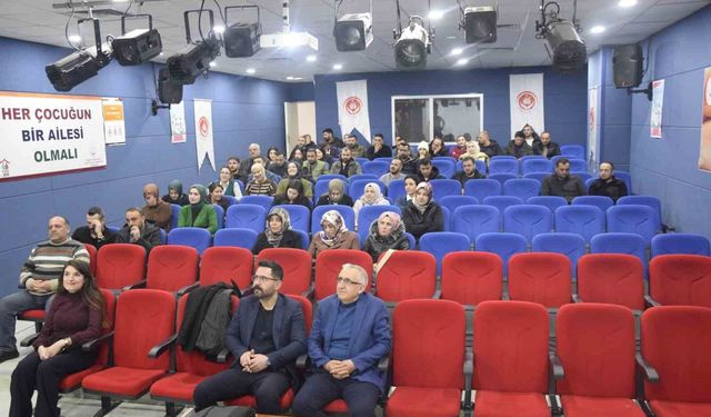 Muş'ta 'Etkili İletişim ile Çocuk Eğitimi' Realize Edildi
