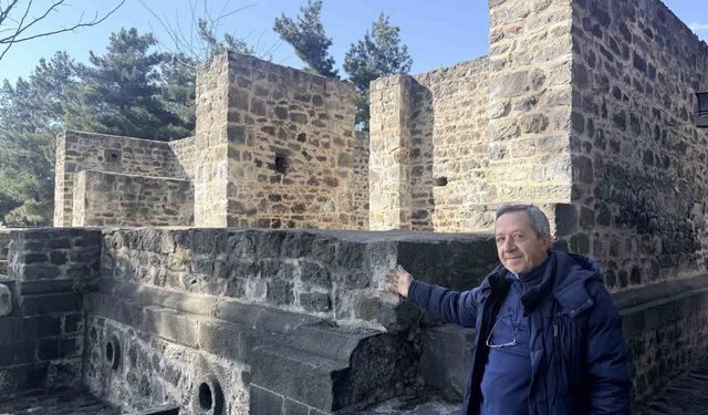 Niksar Kalesi Tarihin İzlerini Taşıyor