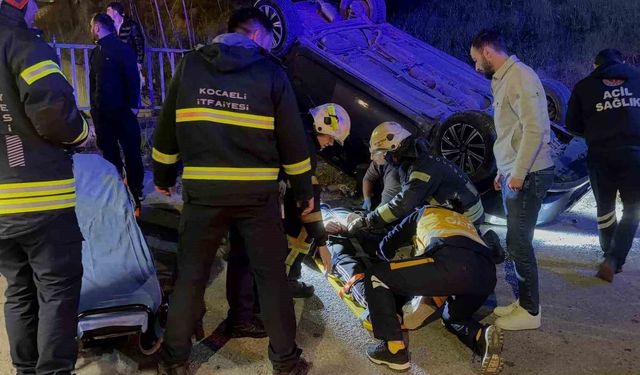 Otomobil takla attı, iki kişi yaralandı; diğer sürücü kaçtı