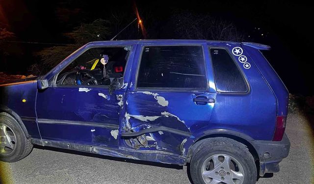 Otomobil ve motosikletin çarpıştığı kazada iki kişi yaralandı