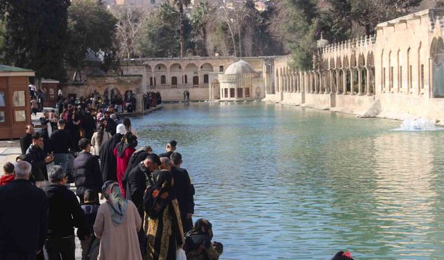 Ramazan Ayında Balıklıgöl'e Yoğun İlgi