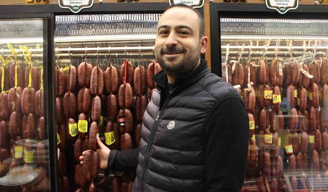 Ramazan Döneminde Çarşıdaki Yoğunluk Sürüyor