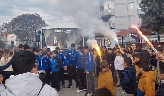 Salihli'deki Türkiye Şampiyonlarına Coşkulu Karşılama