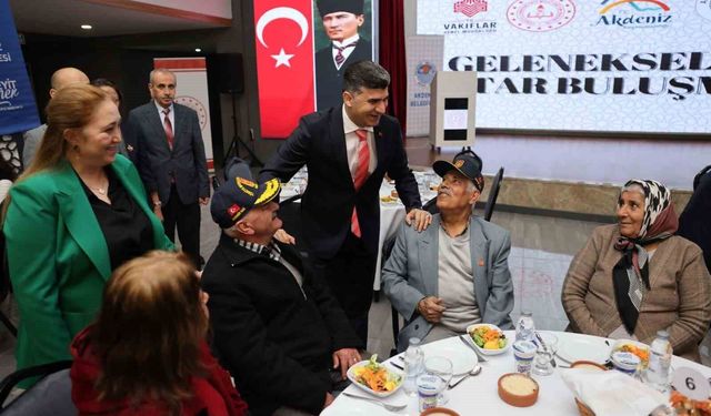 Şehit aileleri ve gaziler iftar sofrasında buluştu
