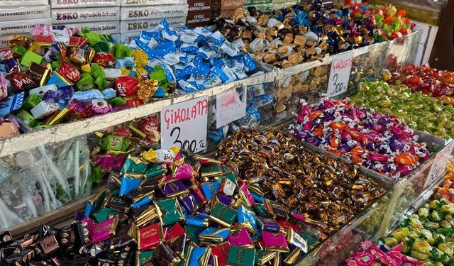 Şekerlemeler ve Çikolatalar Tezgahlarda Yerini Aldı