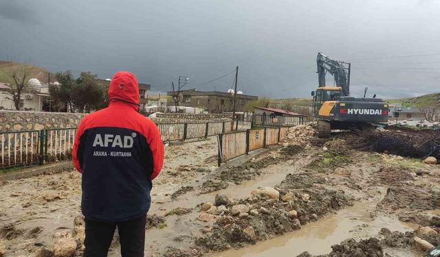 Şırnak'ta Sel Felaketi: Çok Sayıda Konut ve Ahır Zarar Gördü