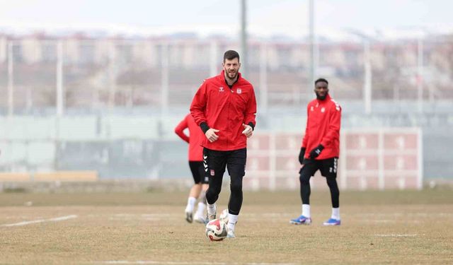 Sivasspor, Ümraniyespor ile Maç İçin Hazırlıklarını Tamamladı