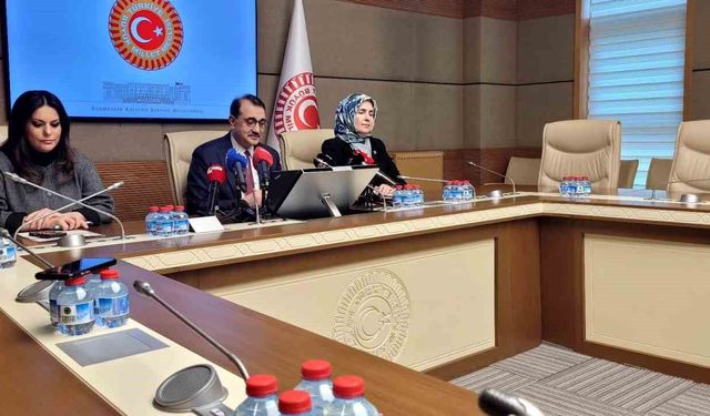 TBMM Yapay Zeka Araştırma Komisyonu Başkanı Dönmez: 'Türkiye, yapay zeka döneminde pasif bir ülke olmayacak'