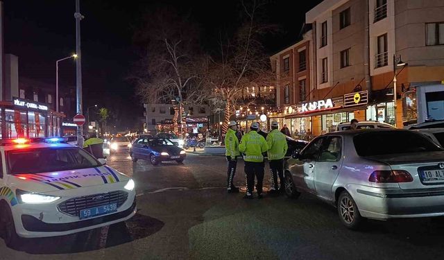 Tekirdağ'da Polisin 'Dur' İhtarına Uymayan Sürücü Araçtan Kaçarak İzini Kaybettirdi: 210 Bin TL Ceza Aldı