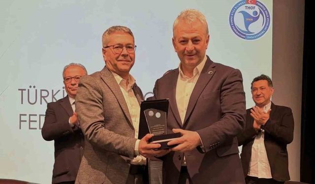 Türkiye Halk Oyunları Federasyonu Başkanı Hüseyin Güler Ege Üniversitesi'nde Konferans Verdi