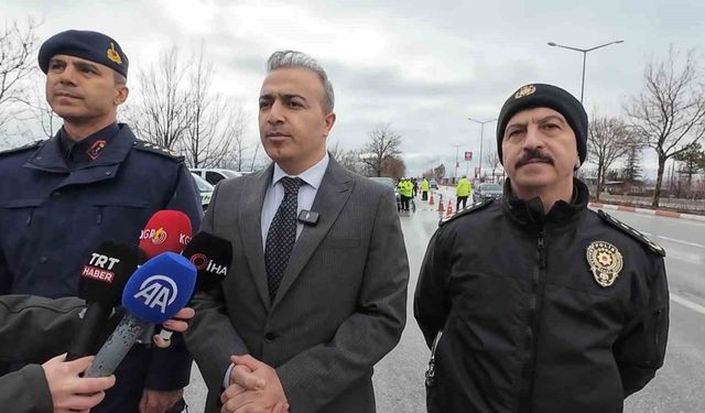 Vali Çiçek: 'Bayramda halkımızın güvenliği için sahadayız'
