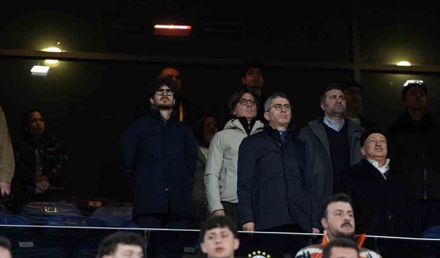 Vincenzo Montella, Fenerbahçe ile Gaziantep FK karşılaşmasını izledi