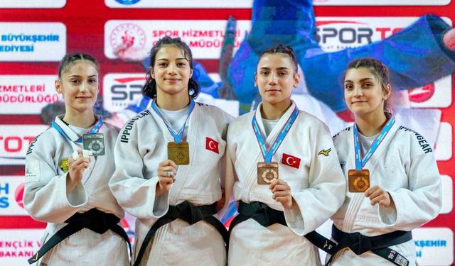 Yunusemre Judocularından Trabzon'da İki Bronz Madalya