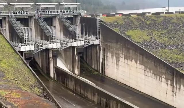 Yuvacık Barajı'nda Doluluk Oranı Yüzde 93'e Ulaştı, Kapaklar Açıldı
