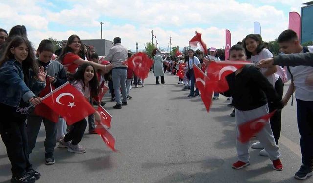 23 Nisan için dünya çocukları Menteşe'ye geliyor