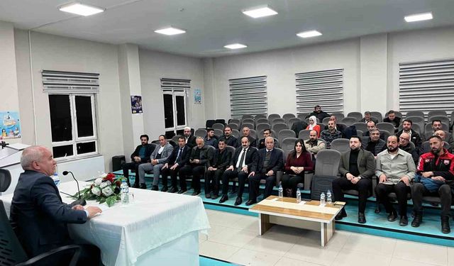 Ağrı'da dernek projeleri için bilgilendirme semineri yapıldı