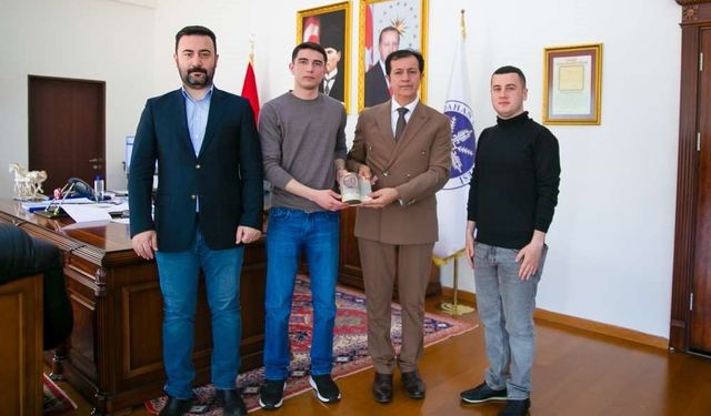 Ardahan Üniversitesi ve Bakü Slav Üniversitesi'nden eğitimde iş birliği anlaşması
