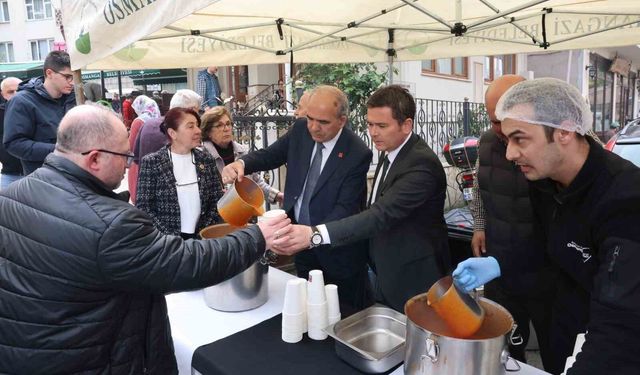 Başkan Aydın, Muradiye Mahallesi'nde Cuma buluşması gerçekleştirdi