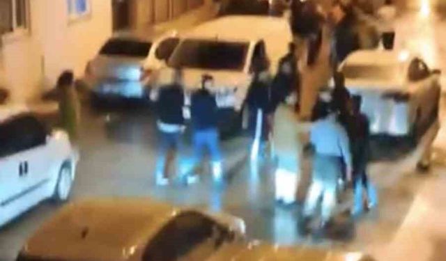 Bursa'da Sokakta Meydan Savaşına Dönüşen Kavga