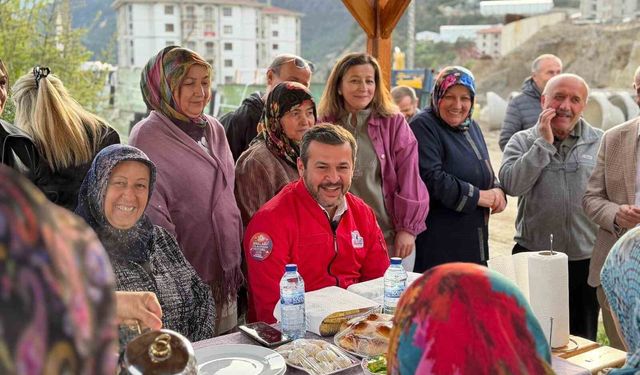 Çetinkaya, Mahalle Sözünü Hızla Tutuyor
