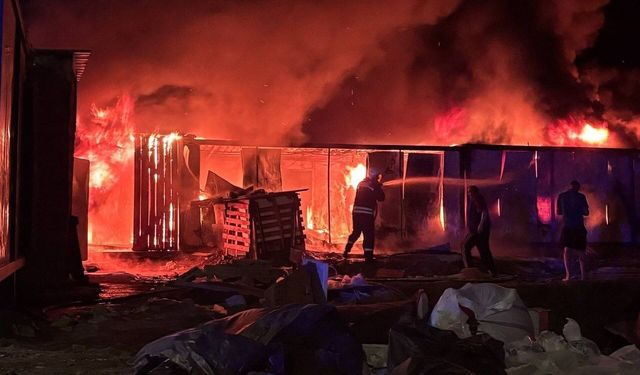 Erzincan'daki İşçi Konteynerlerinde Yangın Korkusu