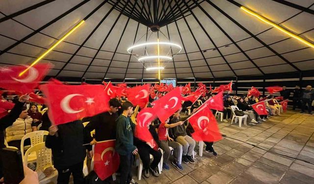 Fatih'te A Milli Takım'ın Kosova zaferi büyük sevinçle kutlandı