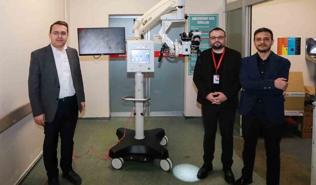 Hastaneye Yüksek Teknoloji ile Donatılmış Cerrahi Mikroskop