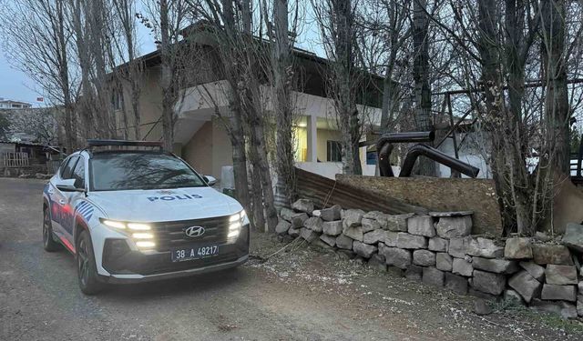 Kayseri'de sobadan çıkan gazdan etkilenen iki kardeş hastaneye kaldırıldı