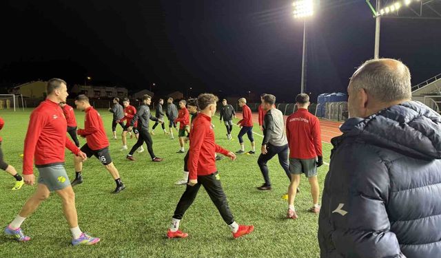 Kulüp başkanı, teknik direktör ve malzemeci tek isim