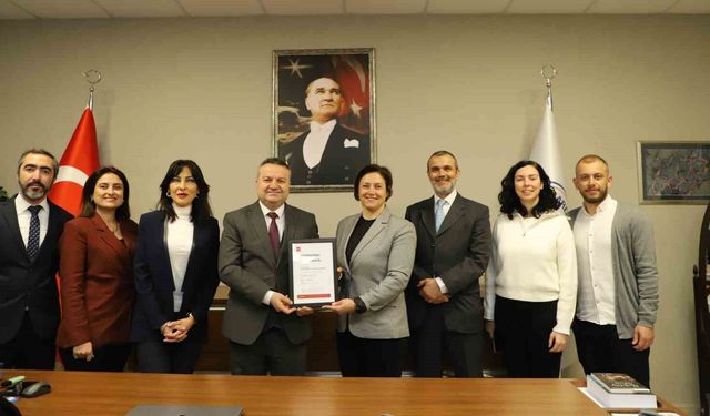Küresel iş birliği ile mezunlara uluslararası kariyer imkanı