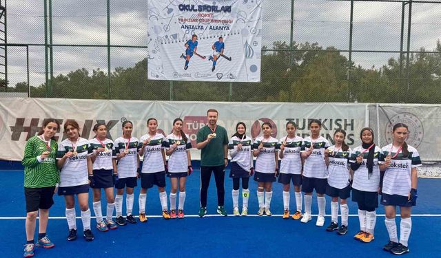 Manisa'nın genç sporcuları turnuvayı başarıyla tamamladı