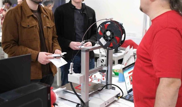 Mudanya Üniversitesi'nde Bilişim Zirvesi gerçekleşti