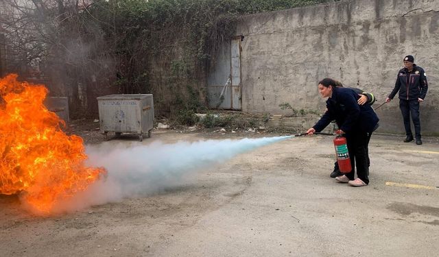Sağlık personeline yangın güvenliği eğitimi verildi