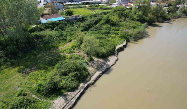 Sakarya Nehri'nde kaybolan çocuğa 7 gündür ulaşılamadı