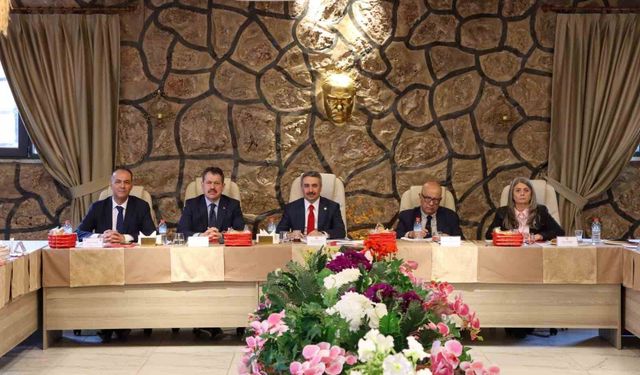 TBMM heyeti İzmir'deki cezaevlerini denetledi